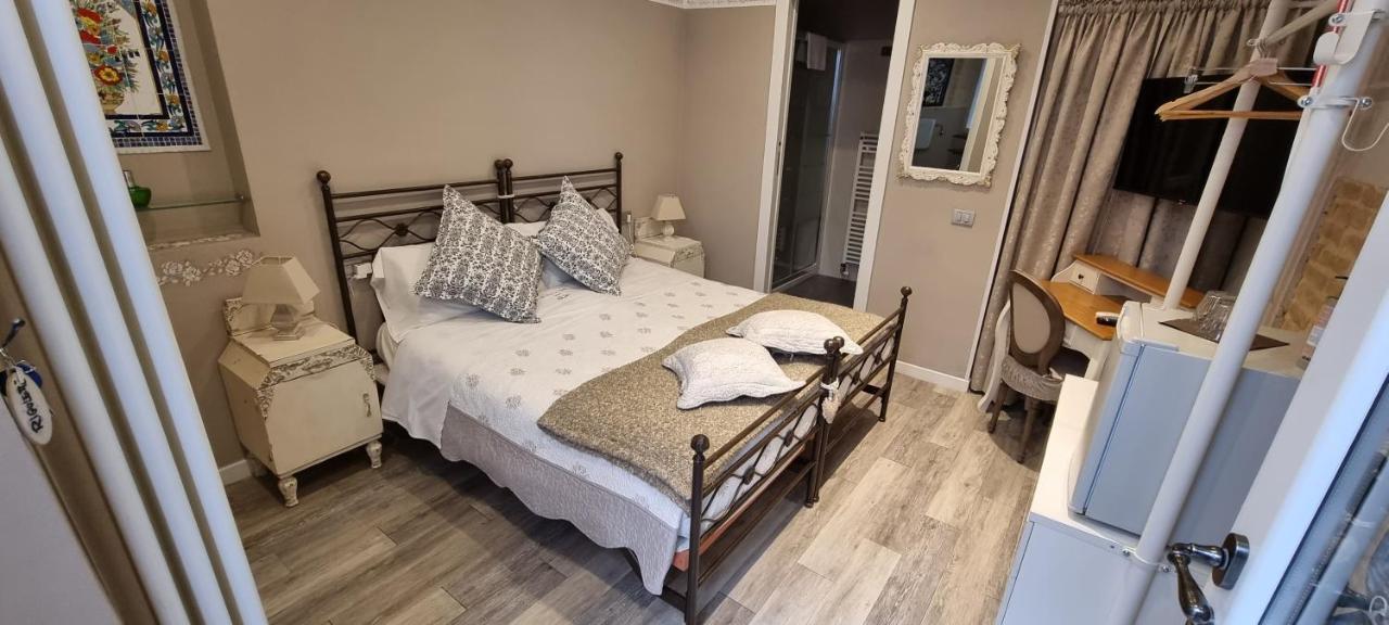 Le Stanze Di Rigoletto Bed & Breakfast ปาร์มา ภายนอก รูปภาพ