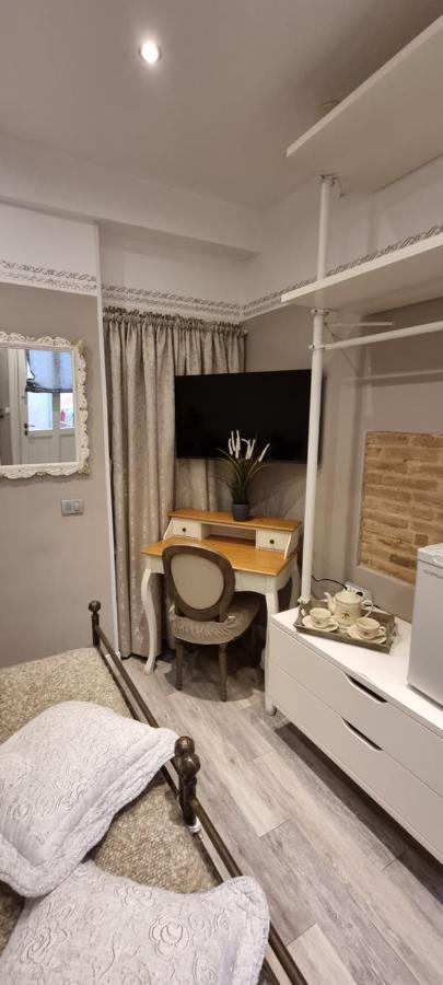 Le Stanze Di Rigoletto Bed & Breakfast ปาร์มา ภายนอก รูปภาพ