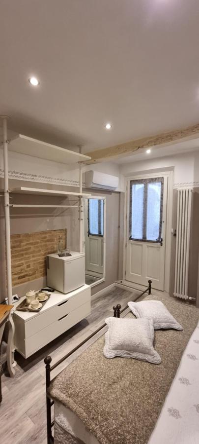 Le Stanze Di Rigoletto Bed & Breakfast ปาร์มา ภายนอก รูปภาพ